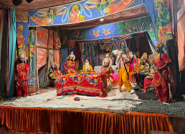 सीता स्वयंबर का मंचन किया गया 